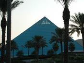 Moody Gardens: Aquarium Pyramid